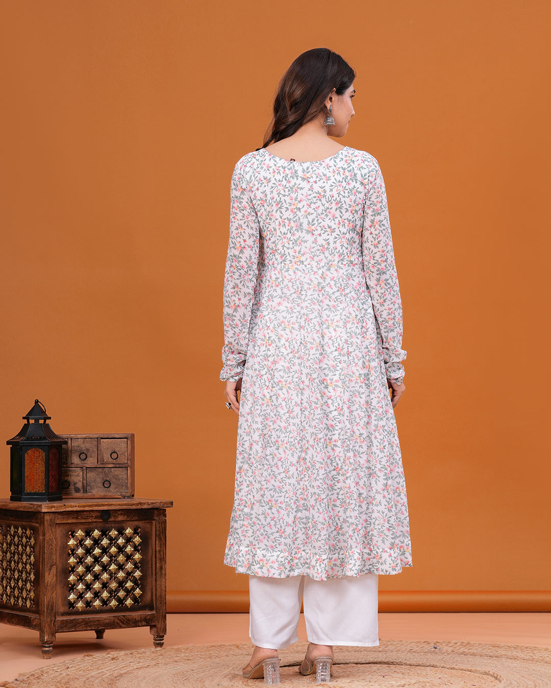 Naayab Georgette Anarkali Kurta