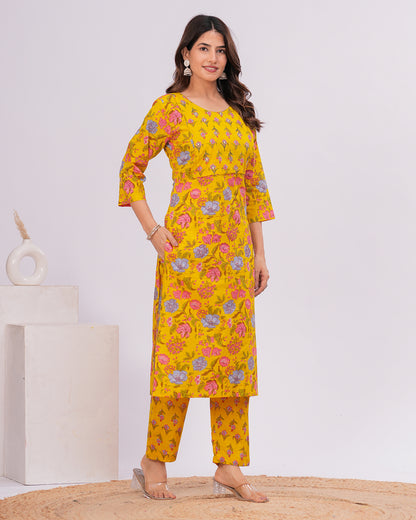 Divaa Cotton Kurta with Straight Pant