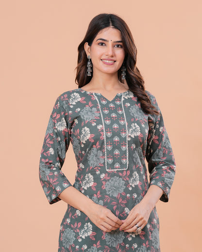 Sayaa Cotton Kurta with Straight Pants