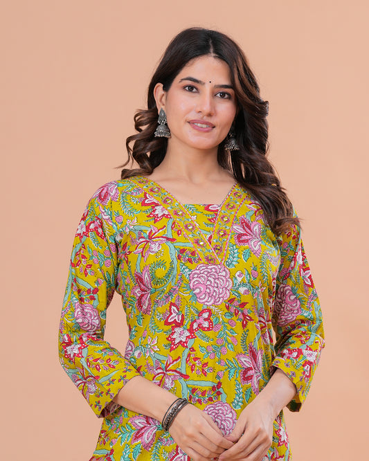 Taani Cotton Kurta with Straight Pant